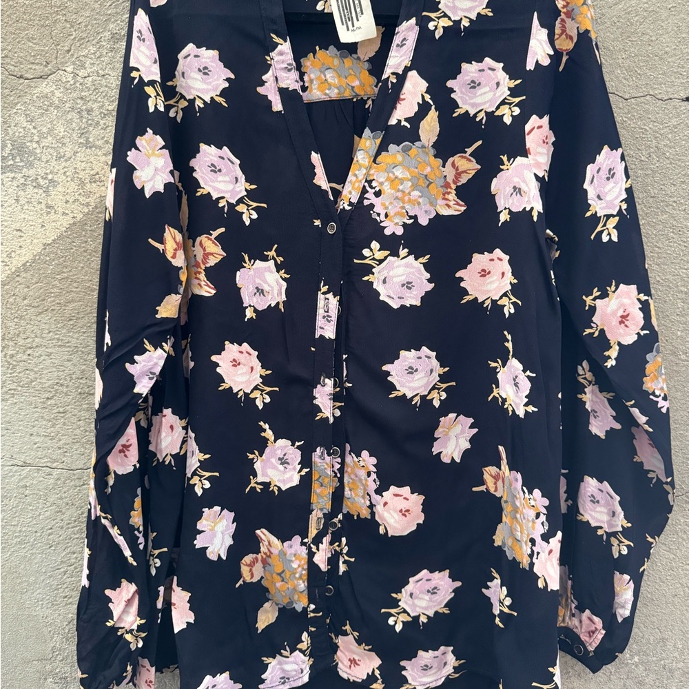Free People. Oversized navy blouse.